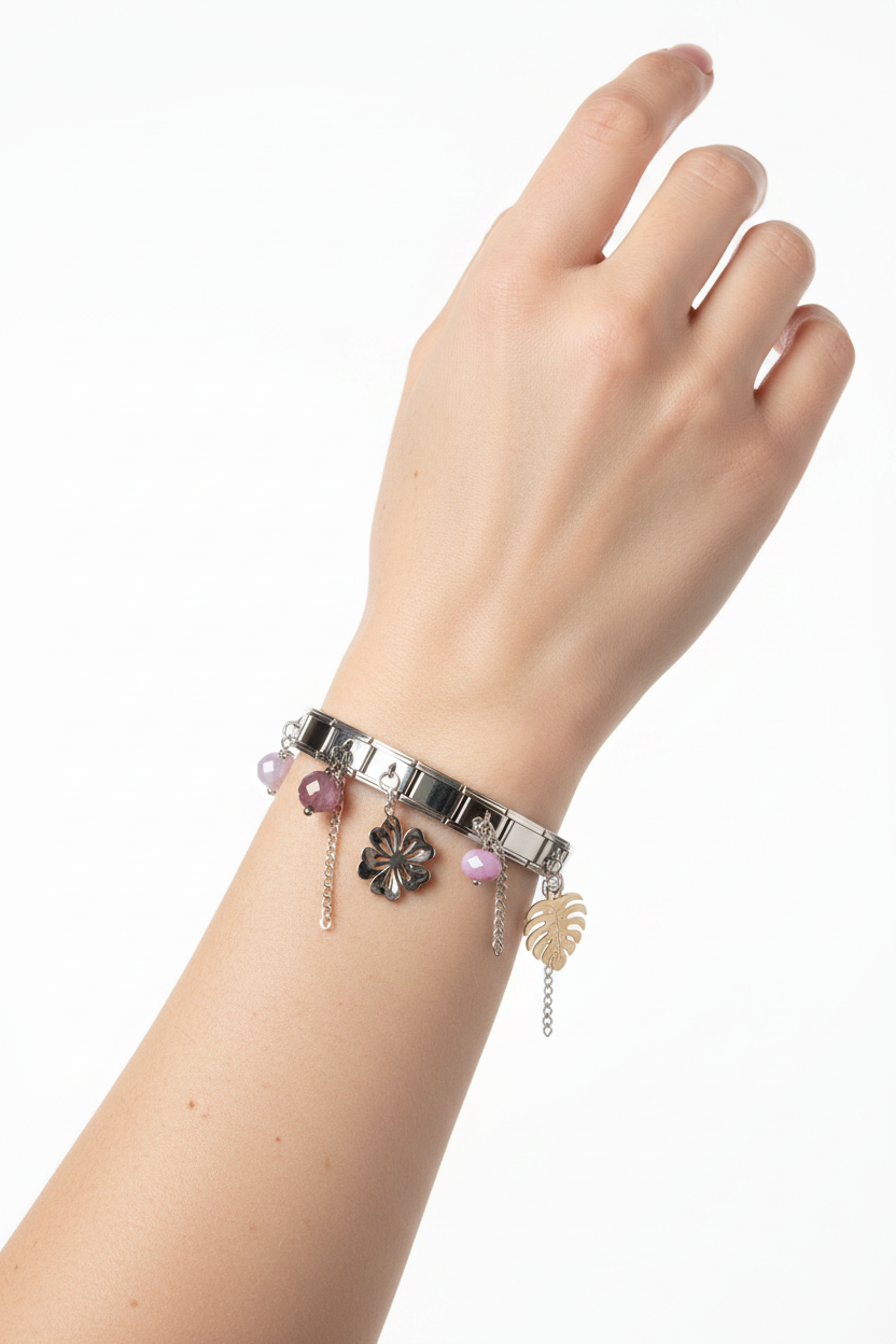 Nature Boho Charm Bracelet φορεμένο στον καρπό